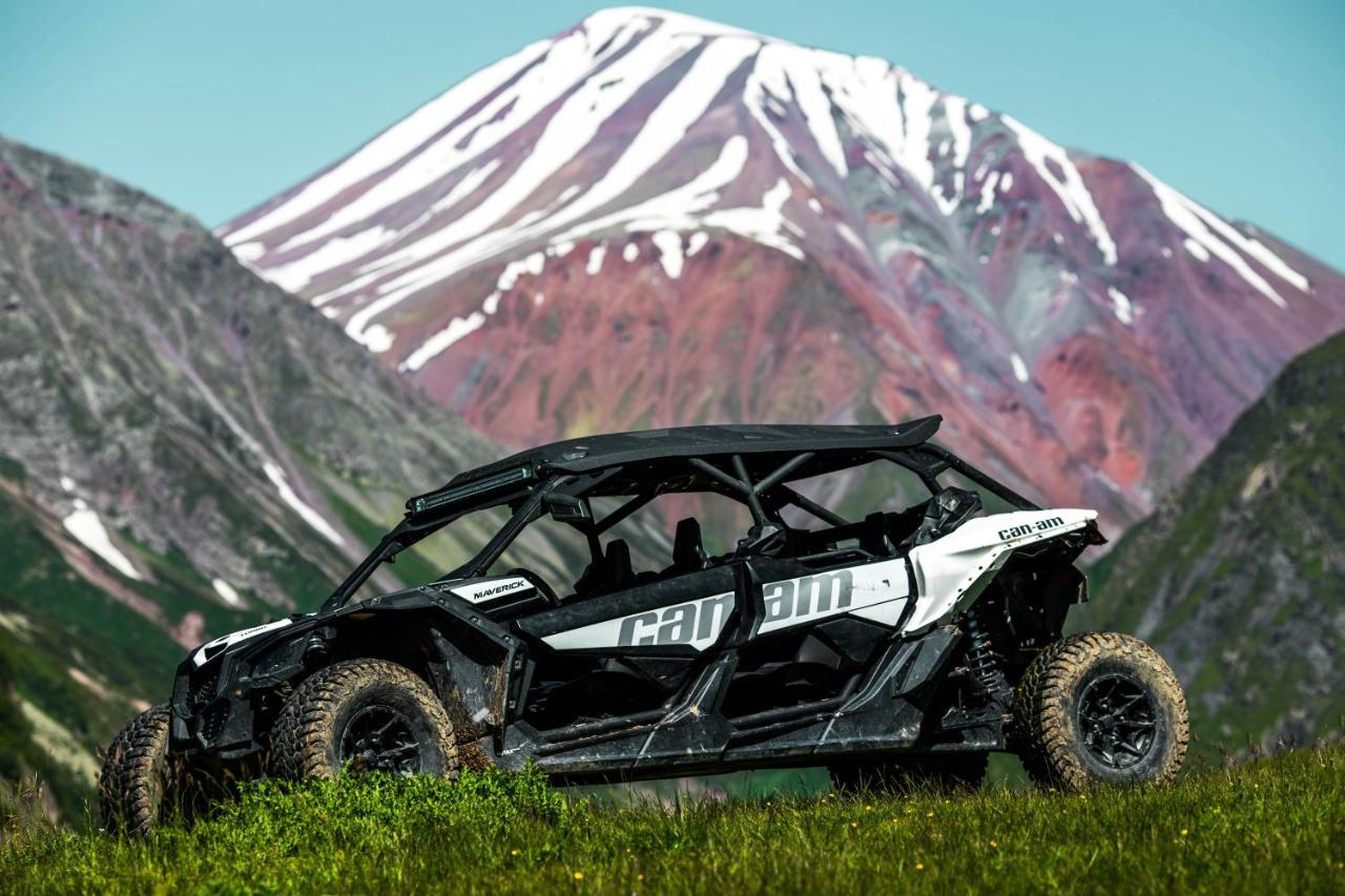 Gudauri Inn Εξωτερικό φωτογραφία 2017 Can-Am Maverick X4
